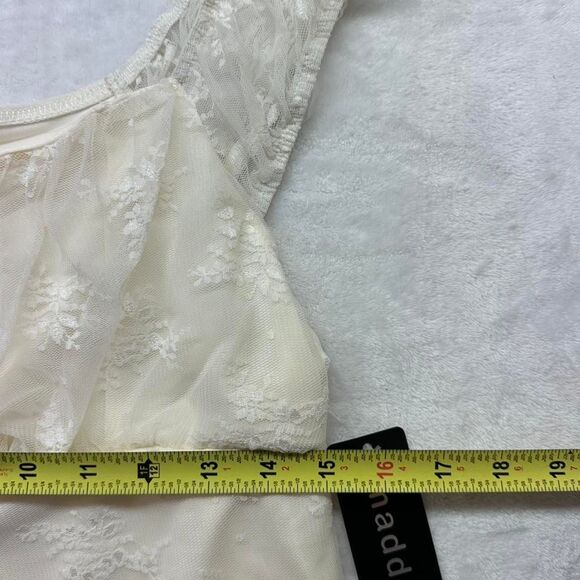 Madden-girl Women's Cream Crop-top - Picture 4 of 4